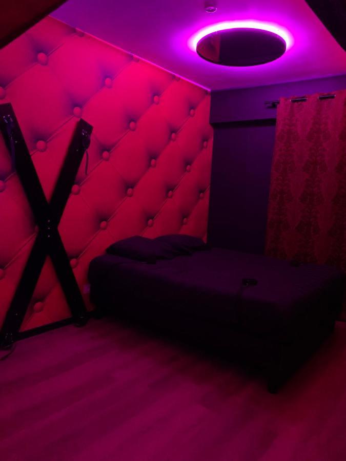 Love Room Avec Jacuzzi Prive Bonnetable Esterno foto